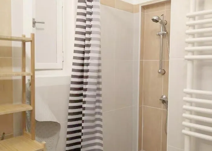 Apartment E34