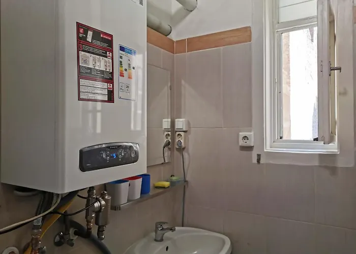 Apartment E34